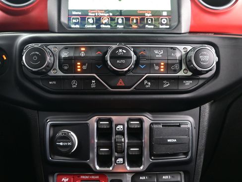 Used 2020 Jeep Wrangler Unlimited Rubicon image 18