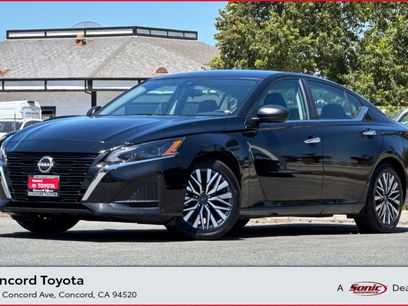 Used 2025 Nissan Altima 2.5 SV