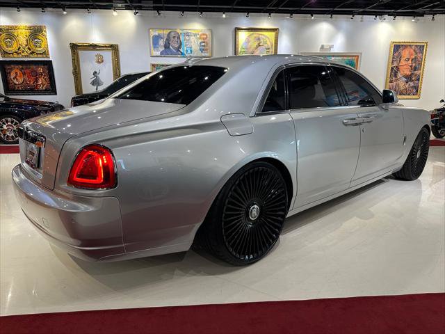 Used 2015 Rolls-Royce Ghost RWD image 9