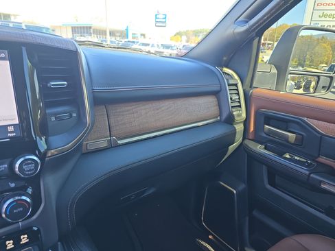 Used 2023 RAM 3500 Limited image 25