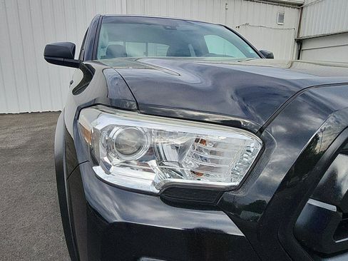 Used 2021 Toyota Tacoma SR w/ SX Package AWD/4WD image 12
