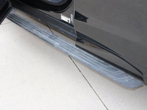 Used 2023 Land Rover Range Rover Sport SE Dynamic image 20