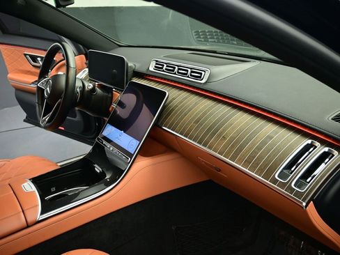 Used 2023 Mercedes-Benz S 580 4MATIC Sedan w/ AMG Line image 29