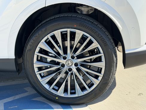 New 2026 Lexus RX 450h AWD image 14