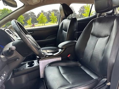 Used 2016 Nissan Leaf SL w/ Premium Package FWD image 12