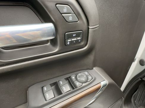 Used 2021 GMC Sierra 1500 SLT w/ SLT Premium Package image 13