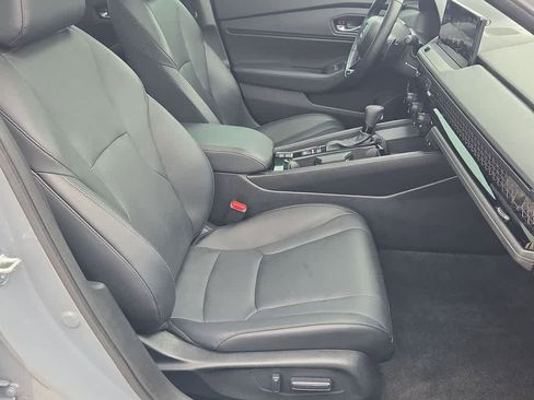 Used 2025 Honda Accord Sport image 24