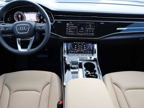 Used 2025 Audi Q7 3.0T Premium Plus w/ Premium Plus Package image 9