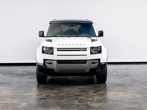 Used 2023 Land Rover Defender 110 X-Dynamic SE AWD/4WD image 2