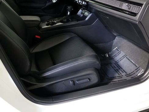 Used 2024 Honda Civic Sport Touring image 32
