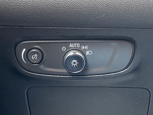 Used 2024 Buick Encore GX Preferred image 24