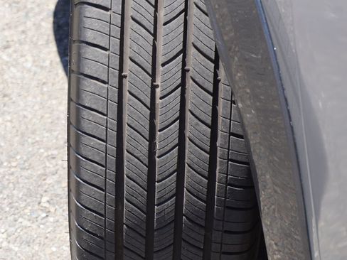 Used 2025 Acura ADX FWD image 5