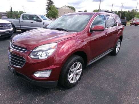 Used 2017 Chevrolet Equinox LT w/ Convenience Package AWD/4WD image 6