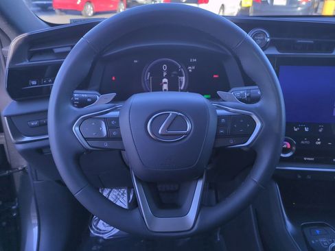 Used 2023 Lexus RZ 450e Premium image 19
