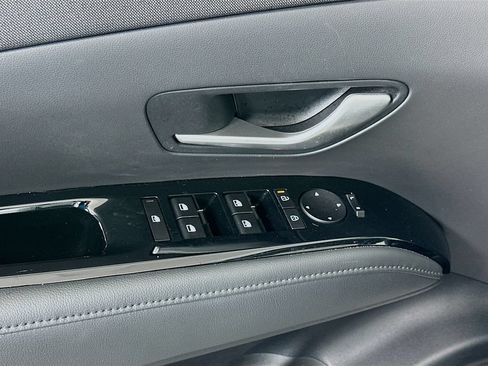 Used 2025 Hyundai Tucson Limited AWD/4WD image 18
