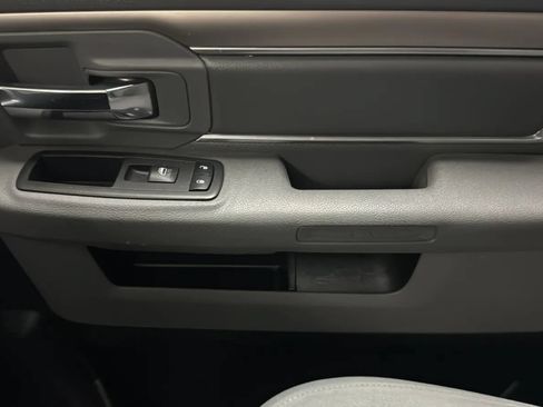 Used 2017 RAM 1500 Big Horn RWD image 17
