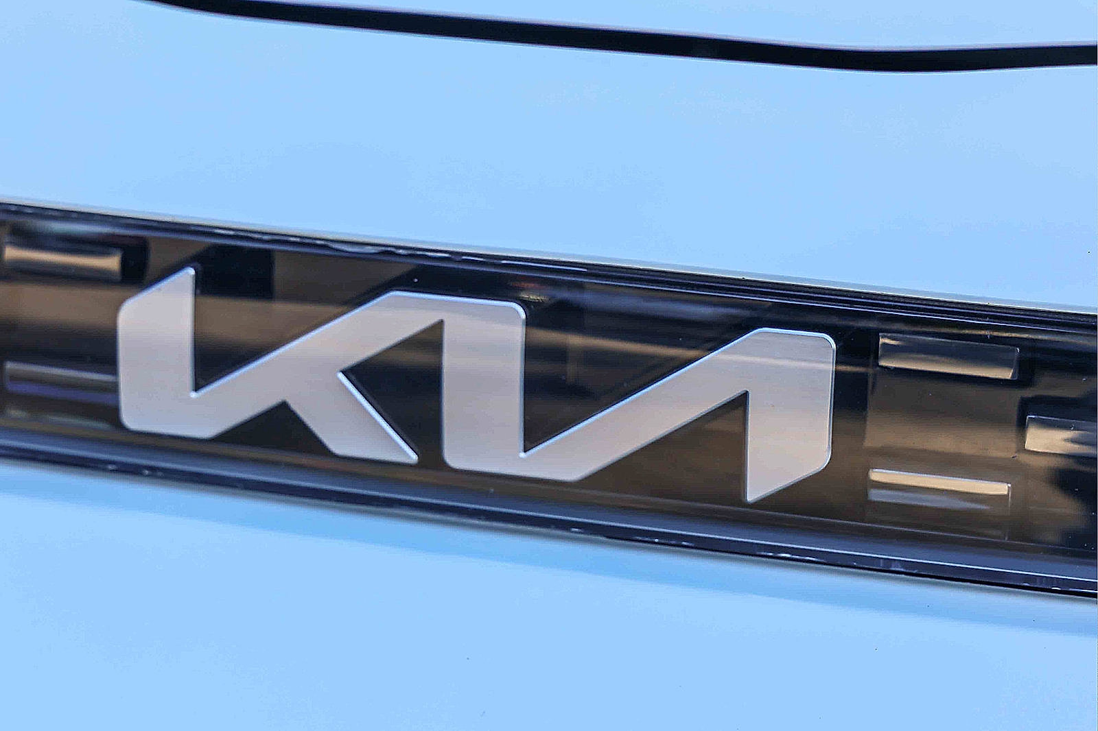 Certified 2025 Kia Soul LX w/ LX Technology Package FWD image 30