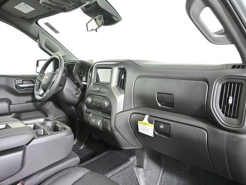 New 2026 Chevrolet Silverado 1500 W/T AWD/4WD image 15