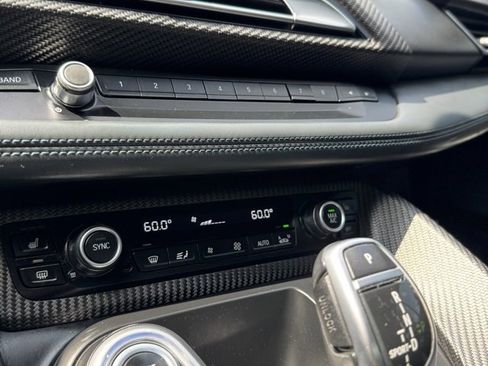 Used 2019 BMW i8 Roadster image 34