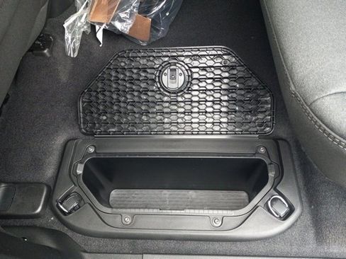 New 2026 RAM 1500 4x4 Crew Cab image 10