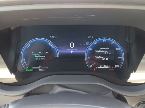 Certified 2025 Toyota Sienna Platinum AWD/4WD image 28
