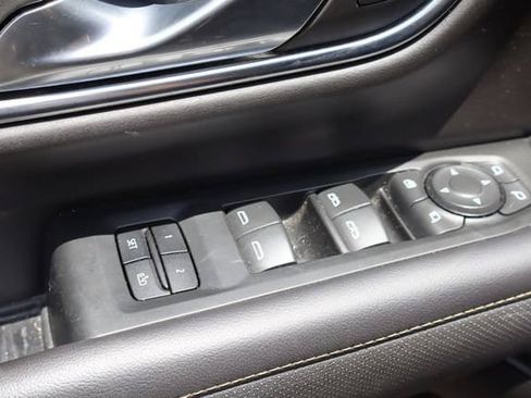 Used 2021 GMC Yukon XL AT4 w/ AT4 Premium Package AWD/4WD image 25