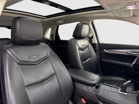Used 2019 Cadillac XT5 Premium Luxury AWD/4WD image 39
