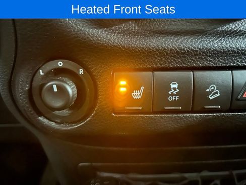 Used 2015 Jeep Wrangler Unlimited Rubicon AWD/4WD image 6