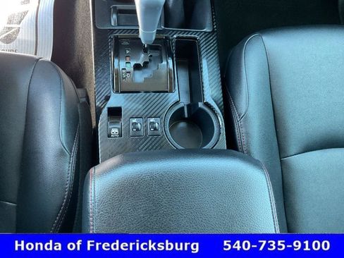 Used 2021 Toyota 4Runner TRD Off-Road Premium w/ Moonroof Package AWD/4WD image 38