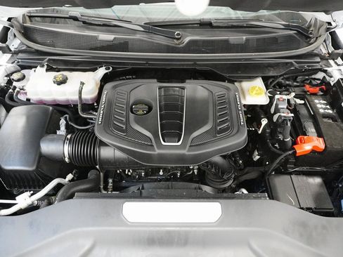 Used 2023 Jeep Grand Wagoneer Series III image 9