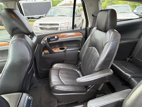Used 2011 Buick Enclave CXL AWD/4WD image 13