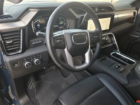 Used 2025 GMC Sierra 2500 Denali w/ Denali Reserve Package image 11