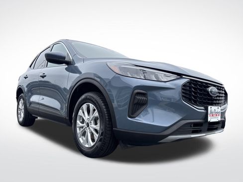 Certified 2023 Ford Escape Active w/ Tech Pack #2 image 5