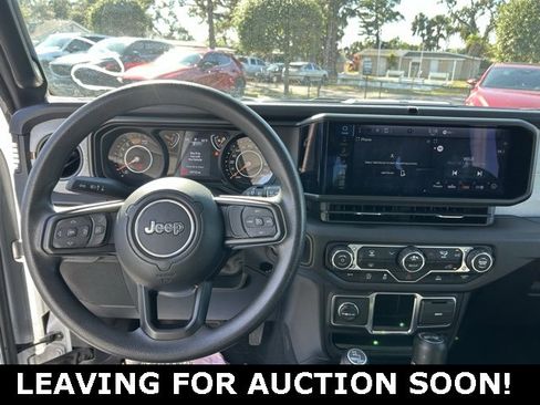 Used 2024 Jeep Wrangler Sport image 17