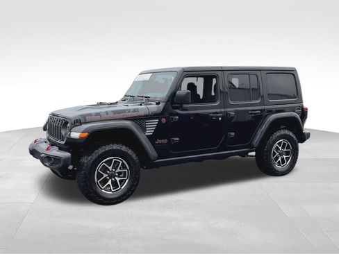 Used 2024 Jeep Wrangler Unlimited Rubicon w/ Technology Group AWD/4WD image 4