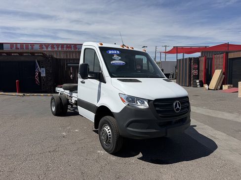 Used 2023 Mercedes-Benz Sprinter 3500 image 1