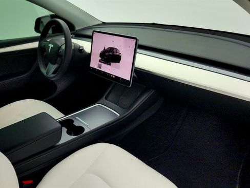 Used 2022 Tesla Model Y Performance AWD/4WD image 28