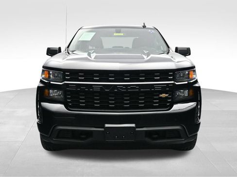 Used 2020 Chevrolet Silverado 1500 Custom w/ Custom Value Package RWD image 8