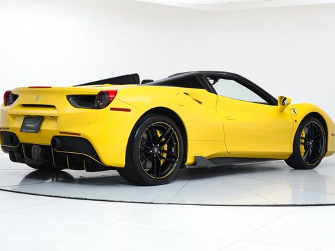 Certified 2018 Ferrari 488 Spider image 3