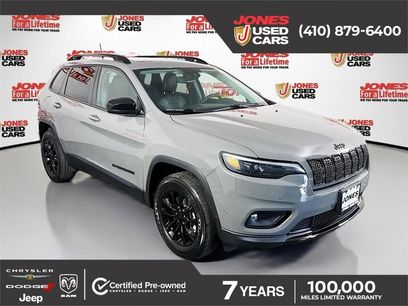 Used 2023 Jeep Cherokee Altitude Lux w/ Lux Elite Package