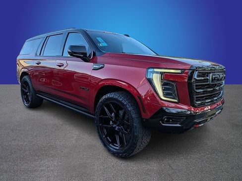 Used 2025 GMC Yukon XL AT4 w/ AT4 Premium Plus Package AWD/4WD image 7