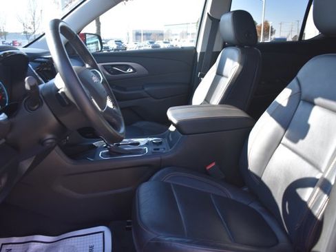 Used 2020 Chevrolet Traverse Premier w/ LPO, Cargo Package image 15