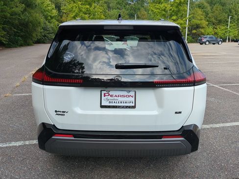 New 2026 Toyota RAV4 SE w/ Convenience Package AWD/4WD image 5