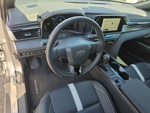 Used 2026 Toyota Camry SE w/ Convenience Package FWD image 16