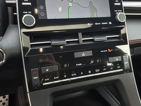 Used 2021 Toyota Avalon TRD image 31