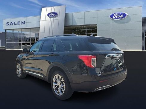 Certified 2022 Ford Explorer XLT w/ Equipment Group 202A AWD/4WD image 4