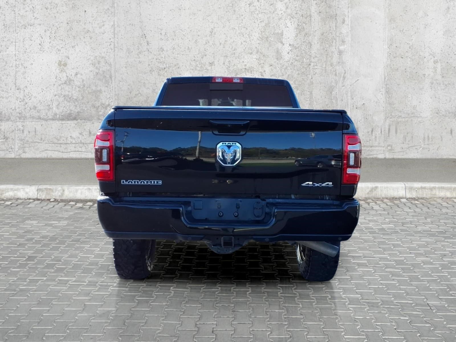 Used 2022 RAM 2500 Laramie AWD/4WD image 9