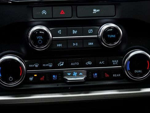 Used 2024 Ford Expedition Max Limited image 19