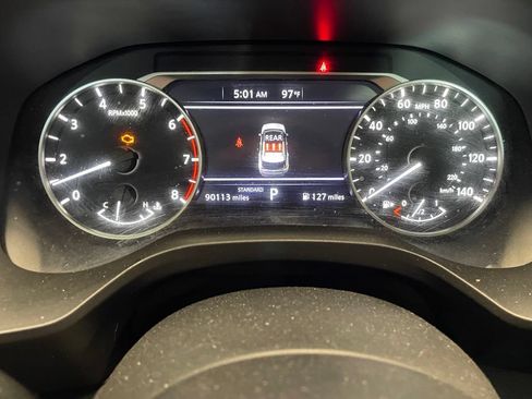 Certified 2023 Nissan Rogue SV FWD image 7