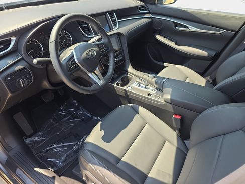 Certified 2025 INFINITI QX50 Pure AWD/4WD image 16